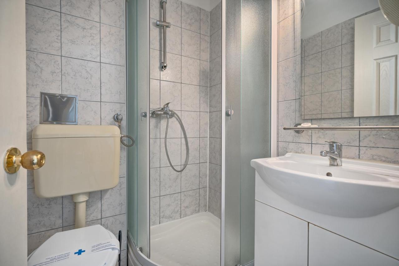 Hotel Aqua - Guest Rooms & Suites Kaštela 외부 사진