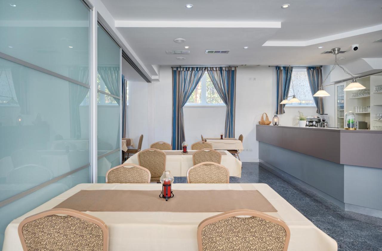 Hotel Aqua - Guest Rooms & Suites Kaštela 외부 사진